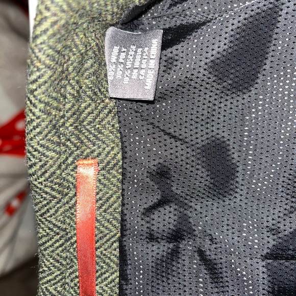 Ben Sherman Green Herringbone Tweed Men’s Blazer, Small - Picture 5 of 5